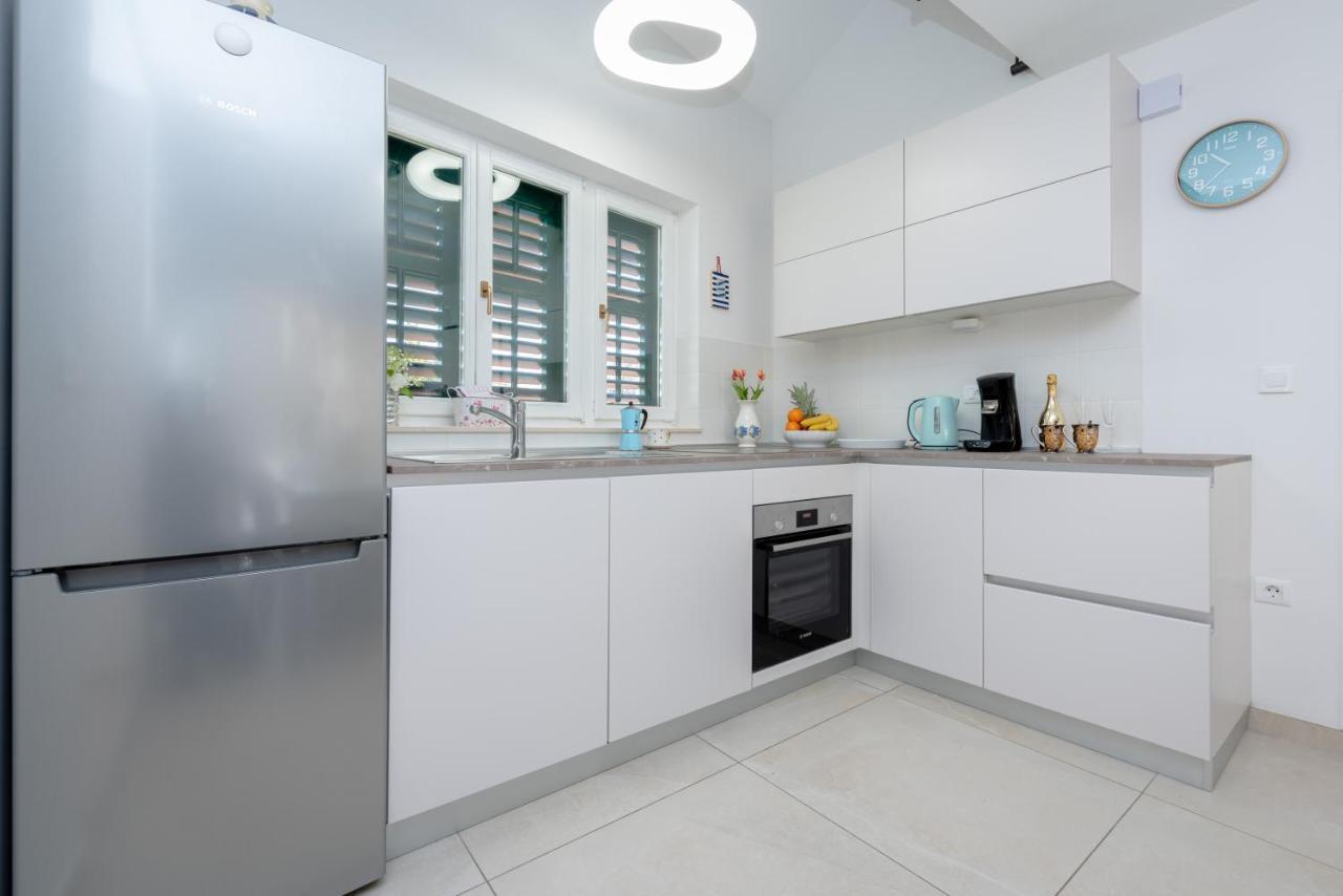 Apartmani Baka i Dida Solin Exteriör bild